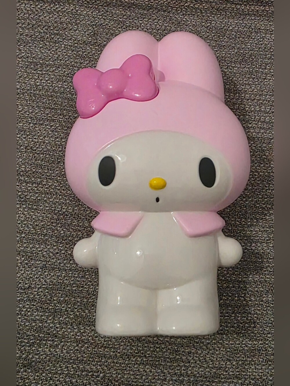 NEW Hello Kitty Pink Melody Plastic Pencil Holder Figurine Makeup Brush Holder